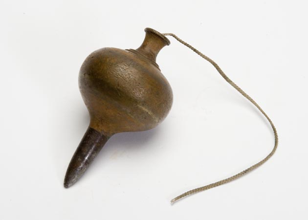 Turnip shaped plumb bob
