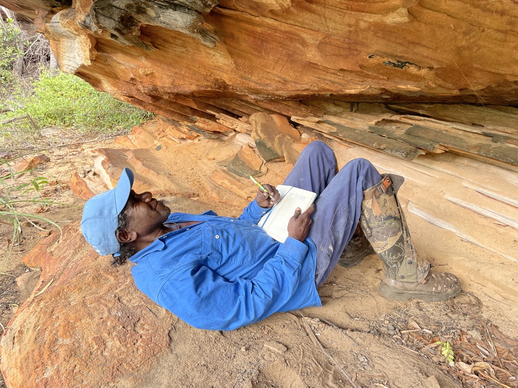 Balnggarrawarra (Melsonby) Ranger recording rock art