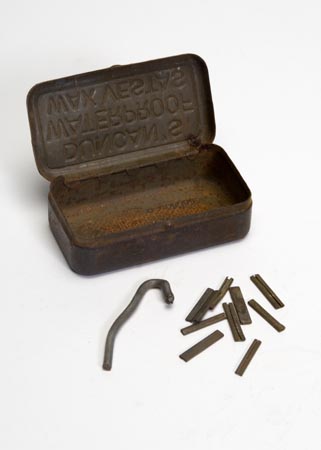 Chain repair kit used to repair broken steel bands