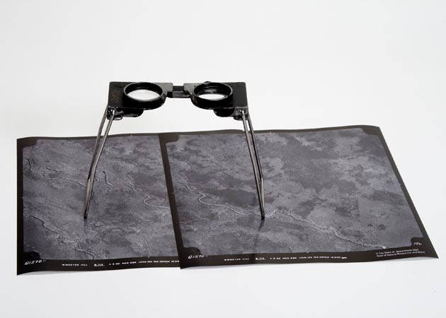 Pocket stereoscope used to create a three-dimensional image from a set of two-dimensional photographs