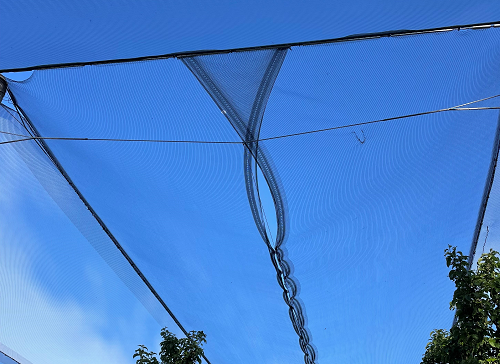 Netting with gaps between sheets
